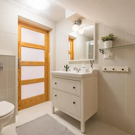 Apartment Mocarni & Wypozyczalnia Rowerow Elektrycznych